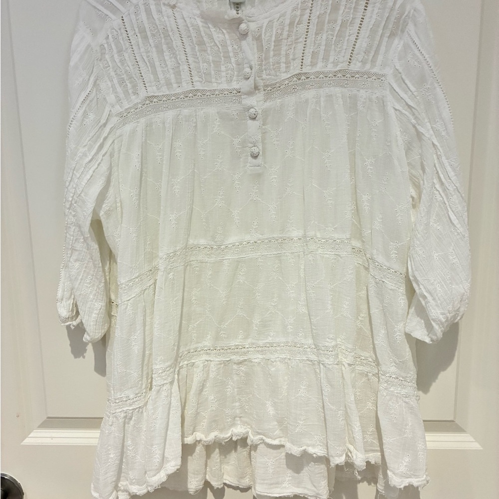 Sundance Elegant White Lace Women's Top